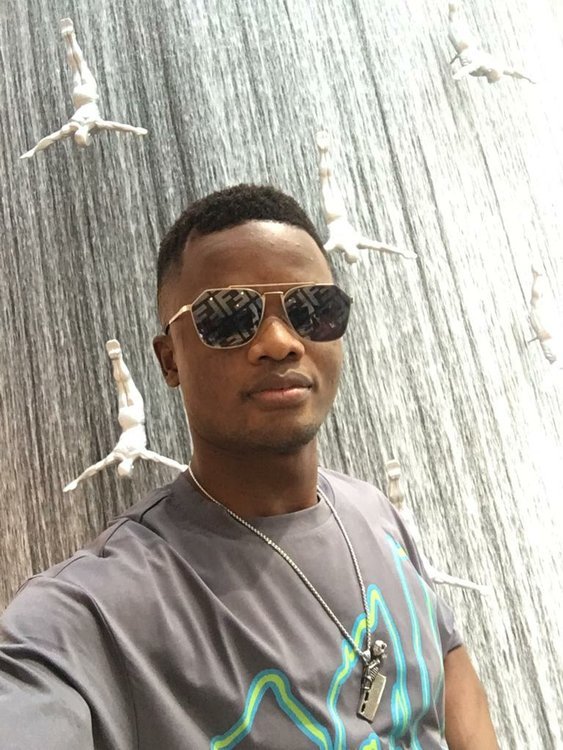 Rich 30. Maxwells rich v1. Жижа максвелл рич. Жидкость maxwells rich v2 hybrid nicotine вкус. Имо нигерия.