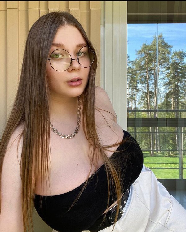 Люси лайстнер. Люси лайстнер. Люси лайстнер. Lucy laistner dress. Люси лайстнер.