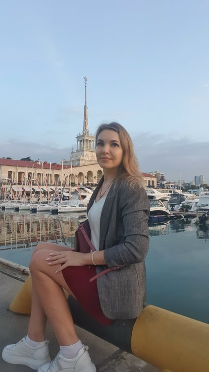 Russian bella. +79265935091 суходоева бэлла 31 год. Russian bella. Русские красавицы в платках. Лицо русской красавицы.