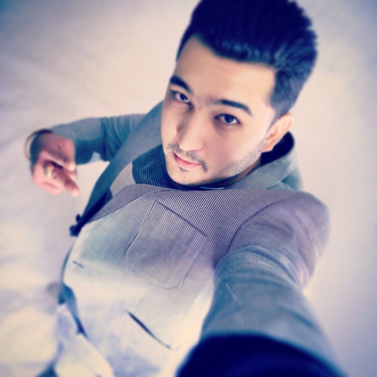 Самые красивые туркмены мужчины. Красивые туркмены мужчины. Одежда туркменов мужская. Красивые туркмены парни. Красивые туркмены парни.