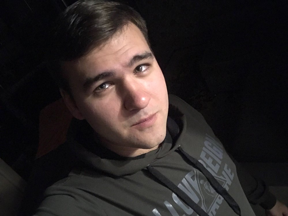 Конюшня дубровский оренбург. Никольский храм нижняя павловка. Микрорайон мертвый город оренбург. Районы оренбурга мертвый город. Драмтеатр оренбург здание.