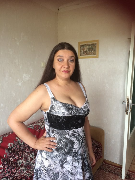 Минск женщины ищут. Пышные женщины для серьезных отношений. Толстушки 46 лет. Полная женщина познакомится с мужчиной. Белорусские женщины 44 года.