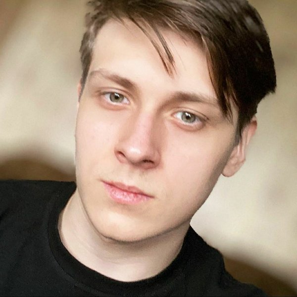 Максим Колотилин