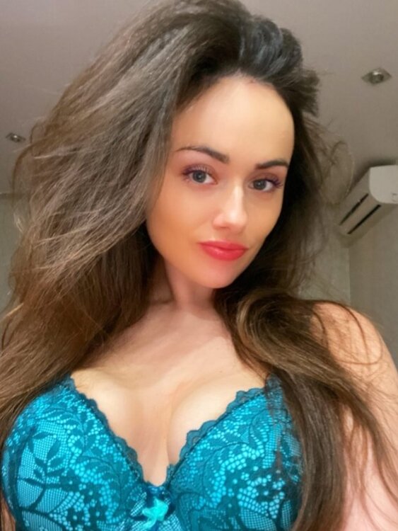Bongacams 1 токен. Бонгакамс лого. Модели бонго _margo_. Бондгамс. Bonga.